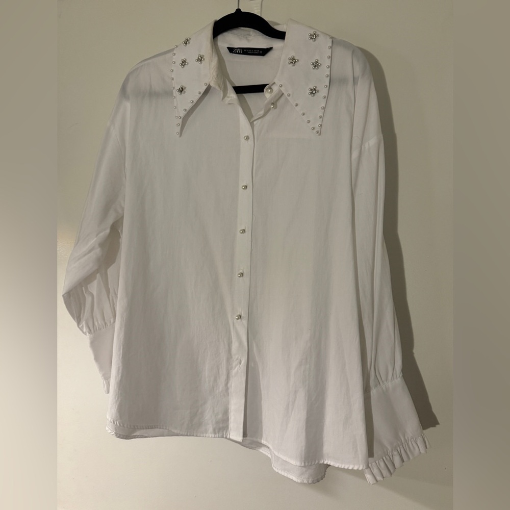 Zara White Shirt with Pearl Embellishments - Picture 2 of 4